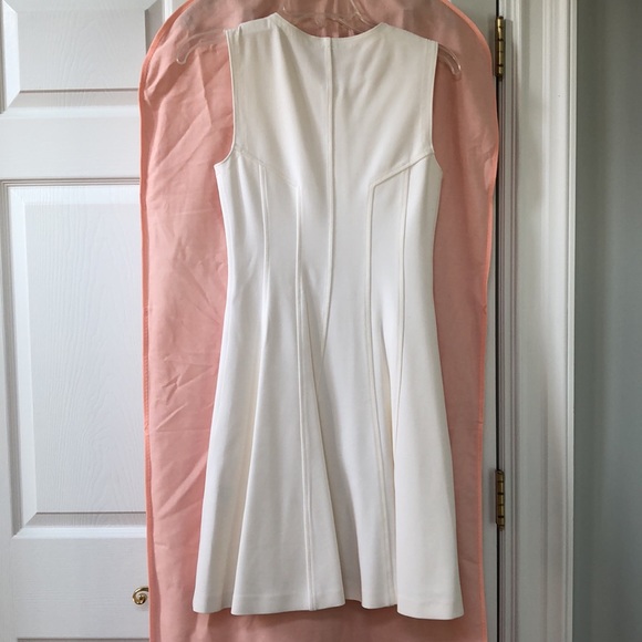 THEORY Cream Dress w Gold zipper - Size 0. EUC - Picture 4 of 6